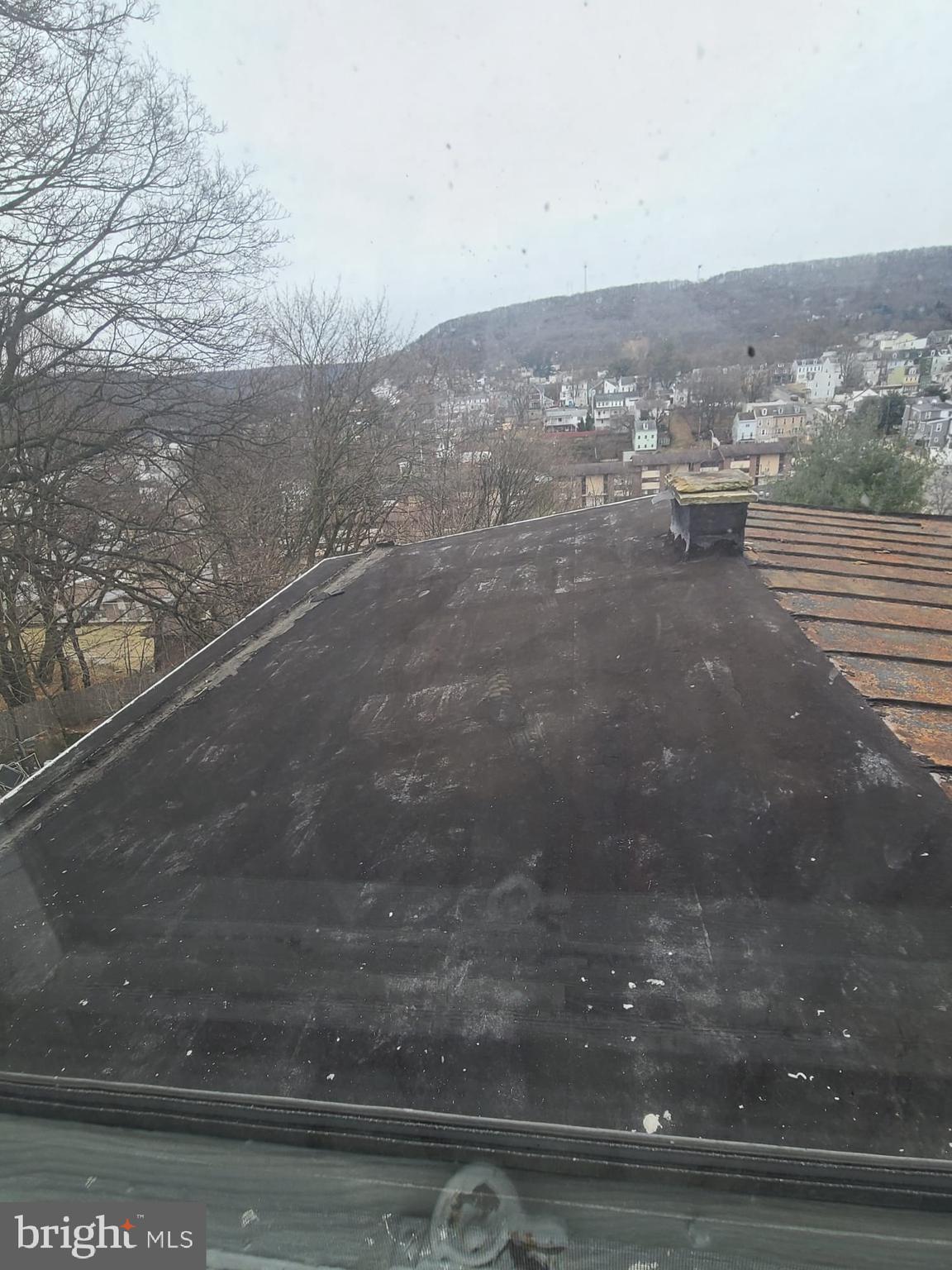 POTTSVILLE - Residential