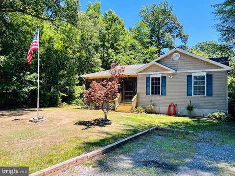 Homes For Sale - 262 Rolando Drive<br/> COLONIAL BEACH, VA 22443