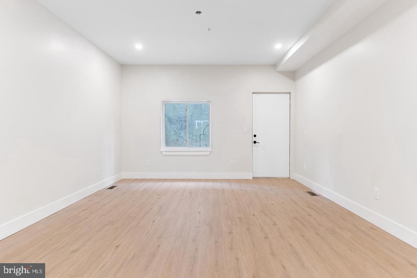 BREWERYTOWN - Residential Lease