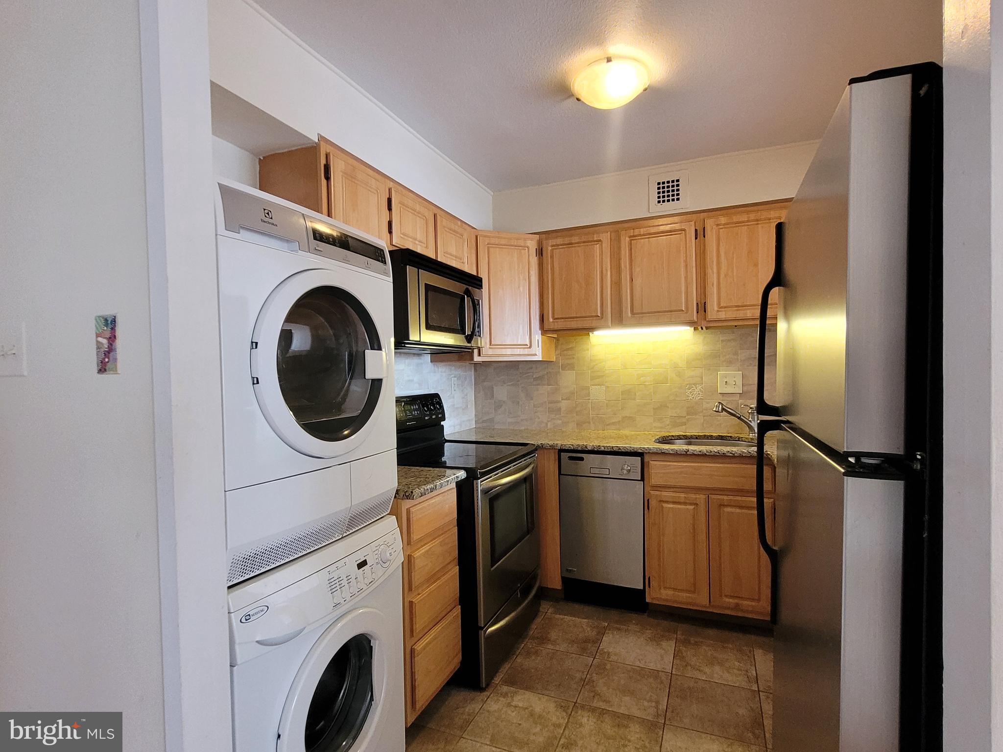 RITTENHOUSE SQUARE - Residential Lease