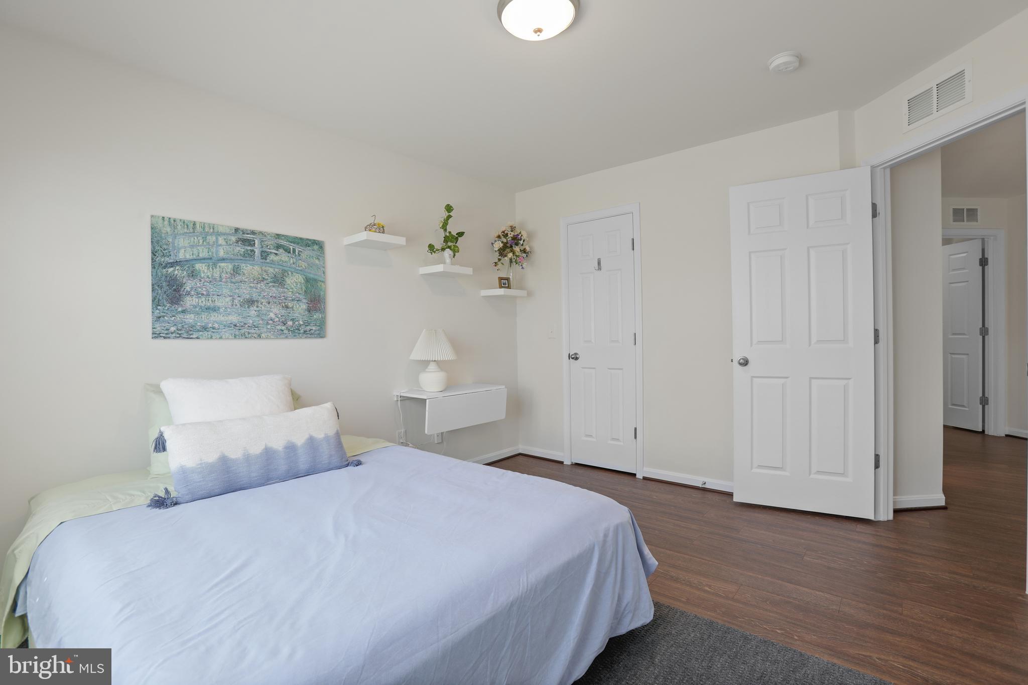 LEELAND STATION - Residential