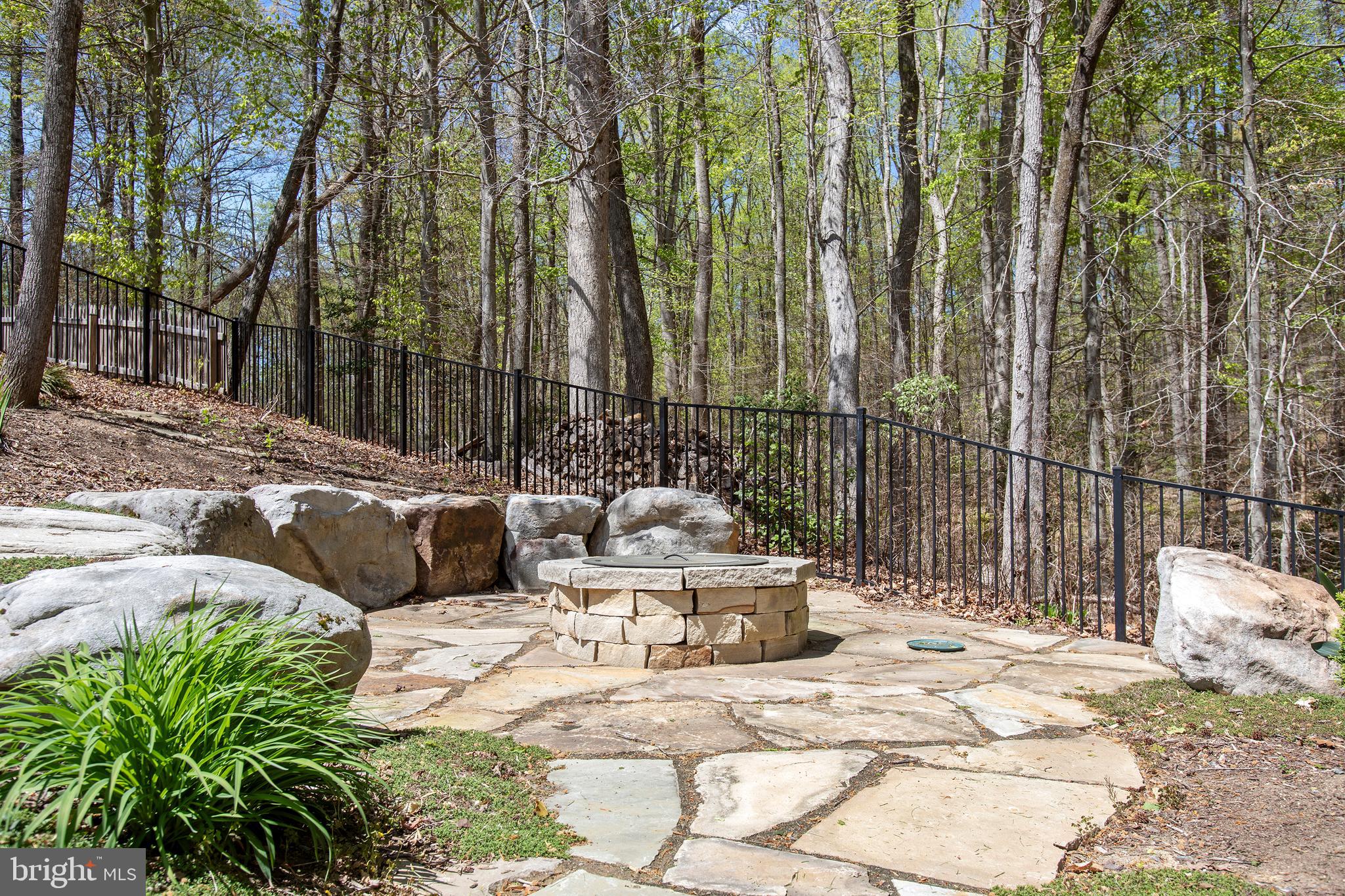 LEELAND STATION - Residential