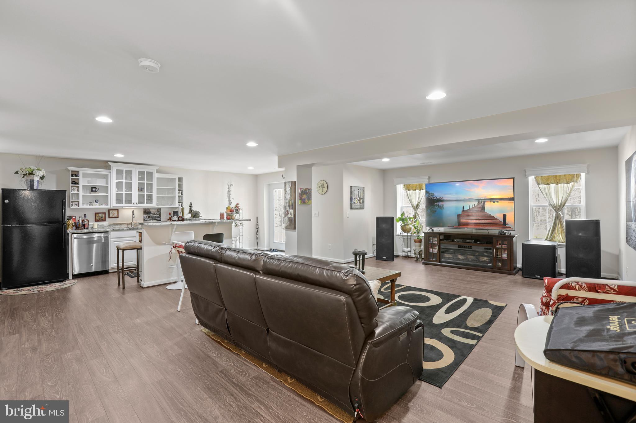 LEELAND STATION - Residential