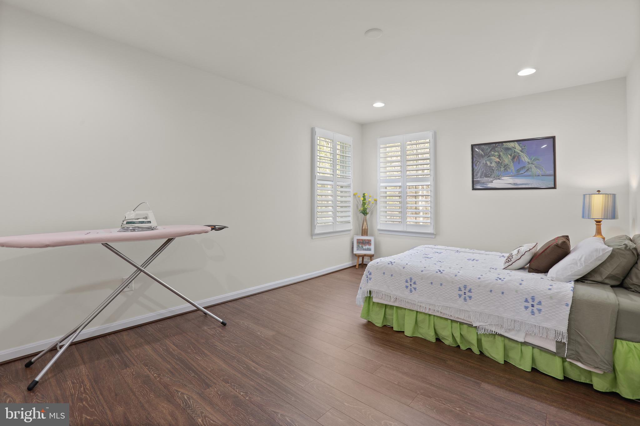 LEELAND STATION - Residential