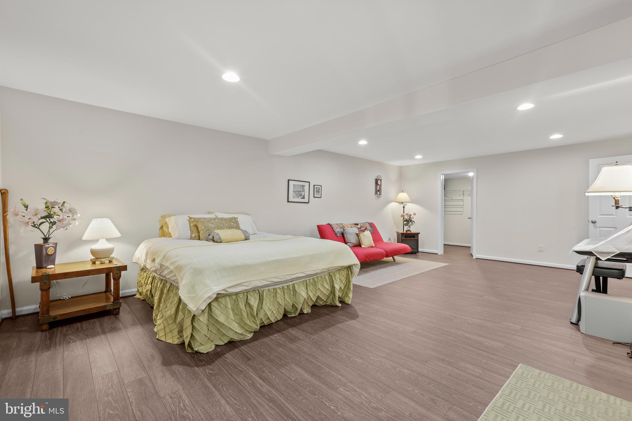 LEELAND STATION - Residential