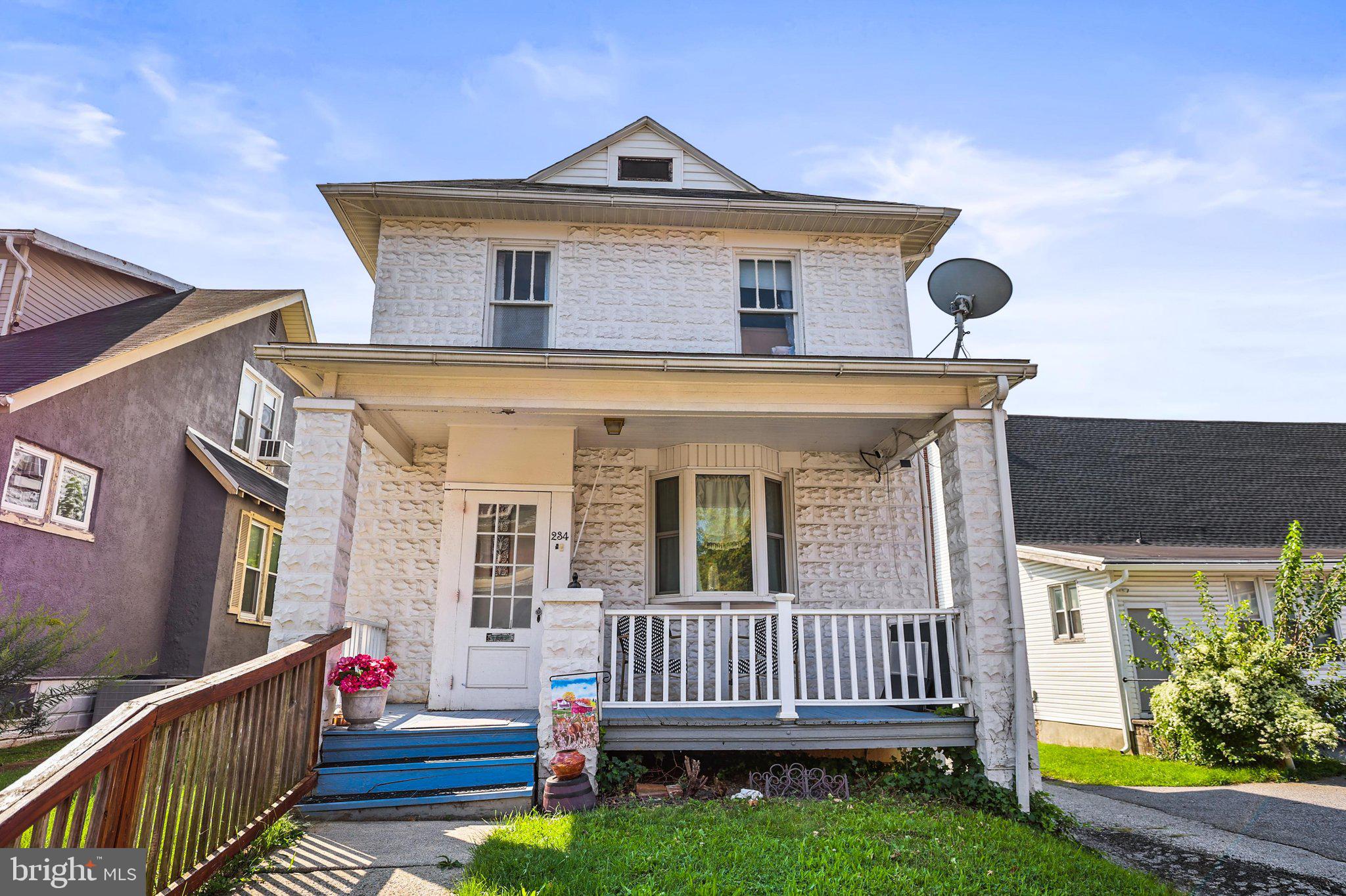 234 W COTTAGE PLACE