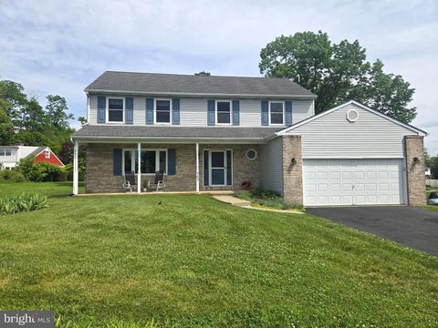 Homes For Sale - 963 Dick Avenue<br/> WARMINSTER, PA 18974