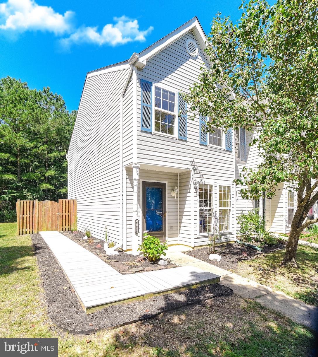 SOUTHGATE CENTER - Residential