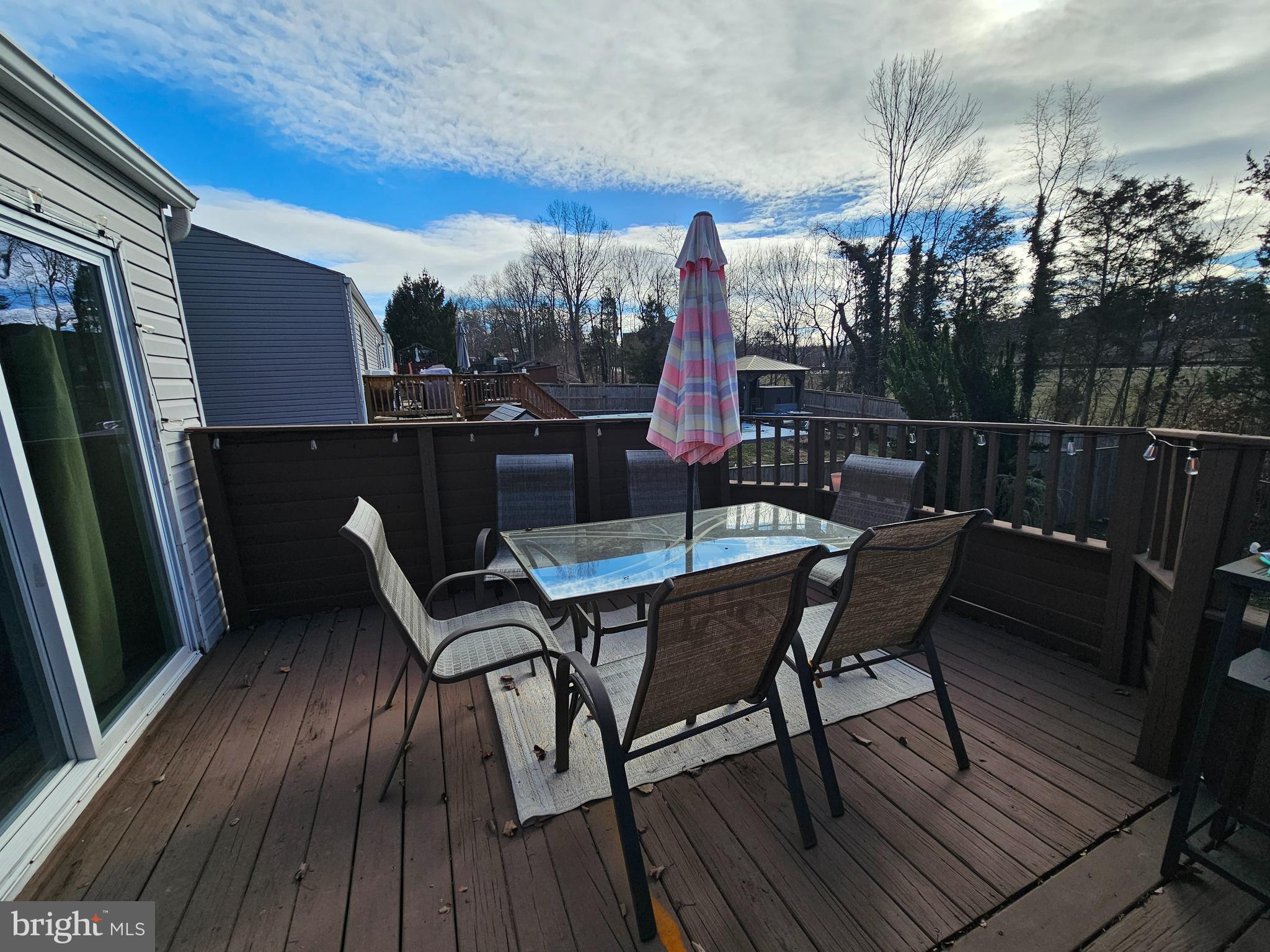 POINT OF WOODS - Residential