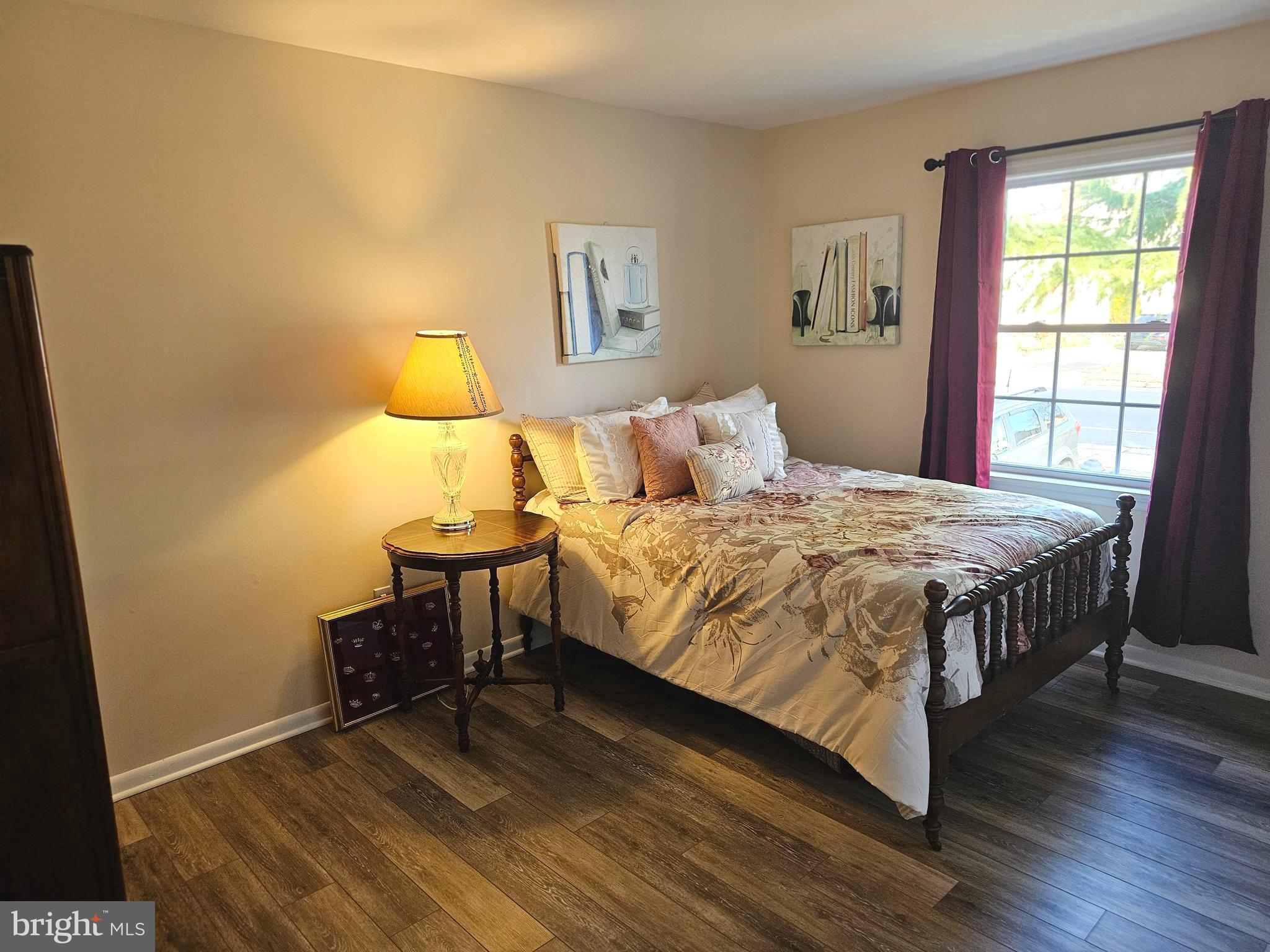 POINT OF WOODS - Residential