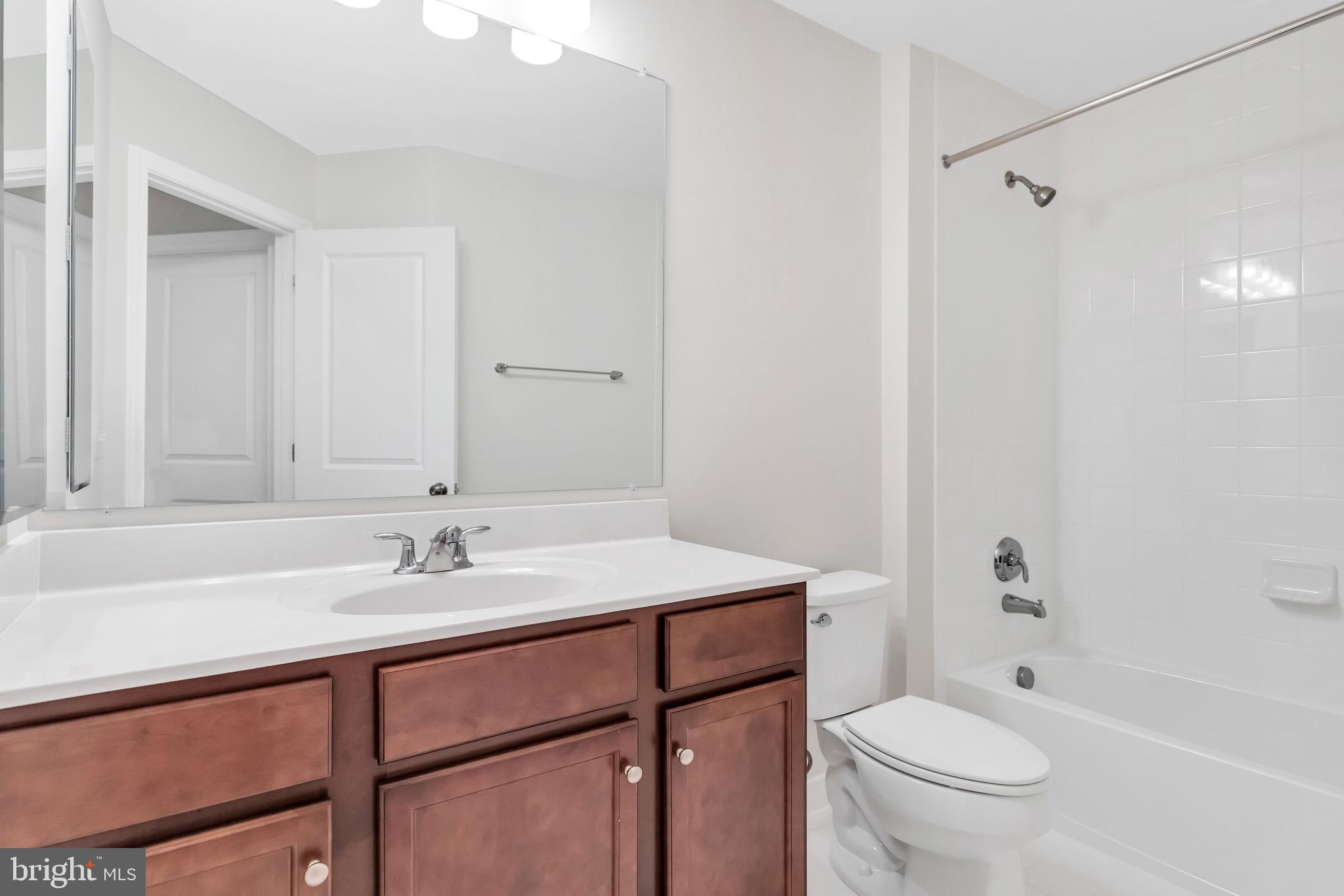 FIELDSTONE - Residential Lease