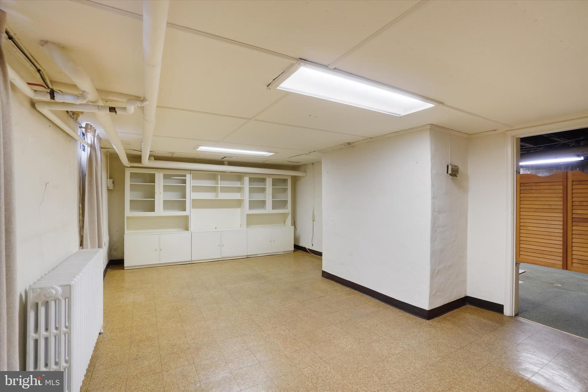 HOLLYWOOD HEIGHTS - Residential