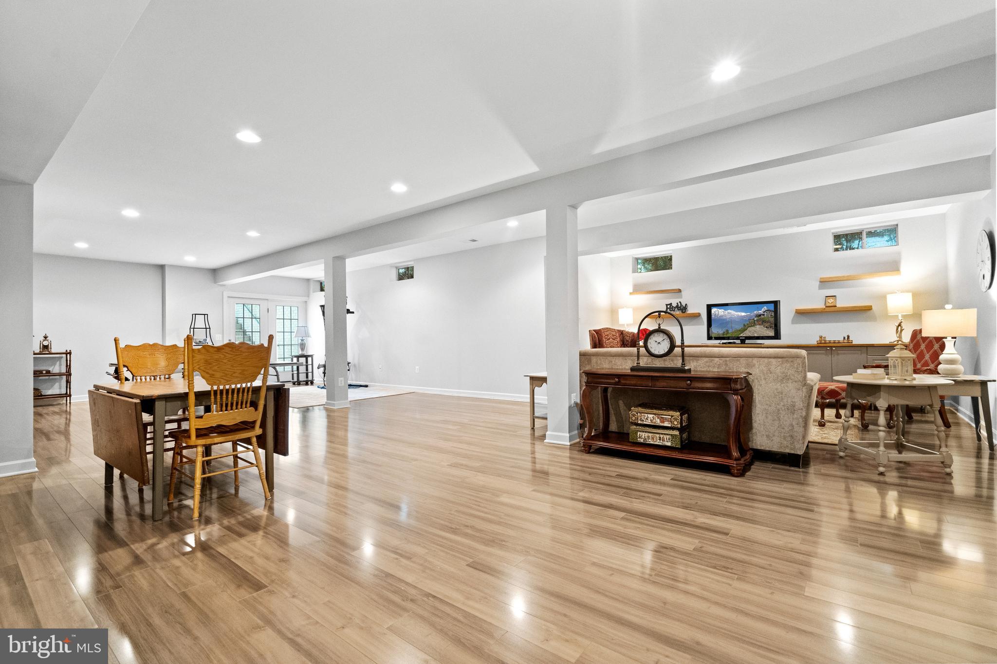 BELL AIR ESTATES - Residential