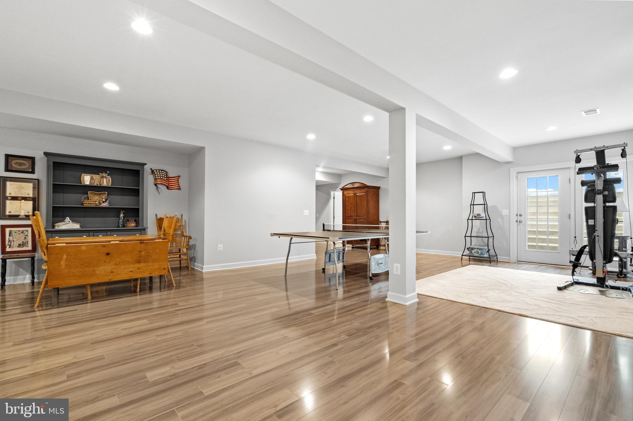 BELL AIR ESTATES - Residential