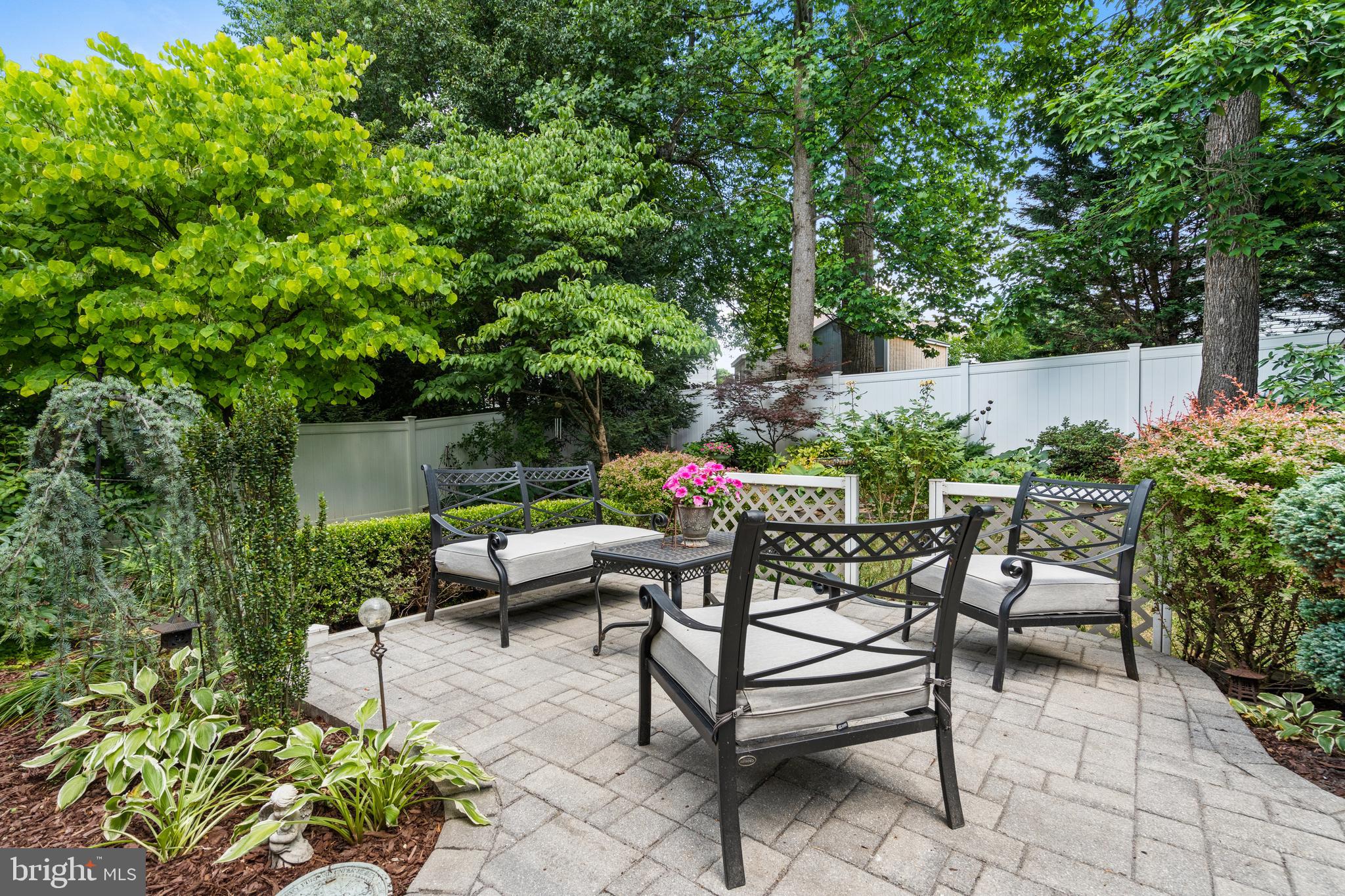 BELL AIR ESTATES - Residential