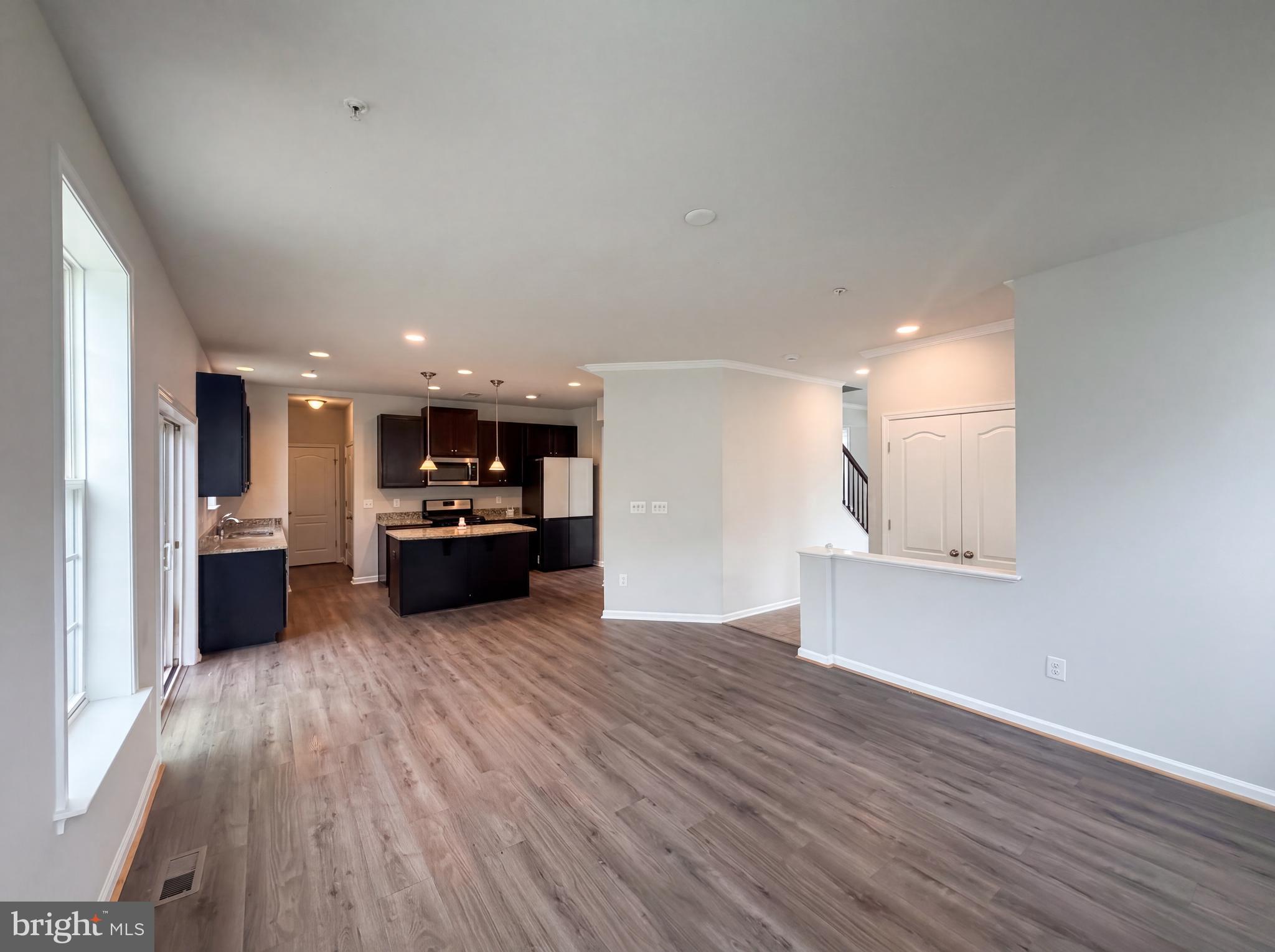 STONEGATE ESTATES - Residential