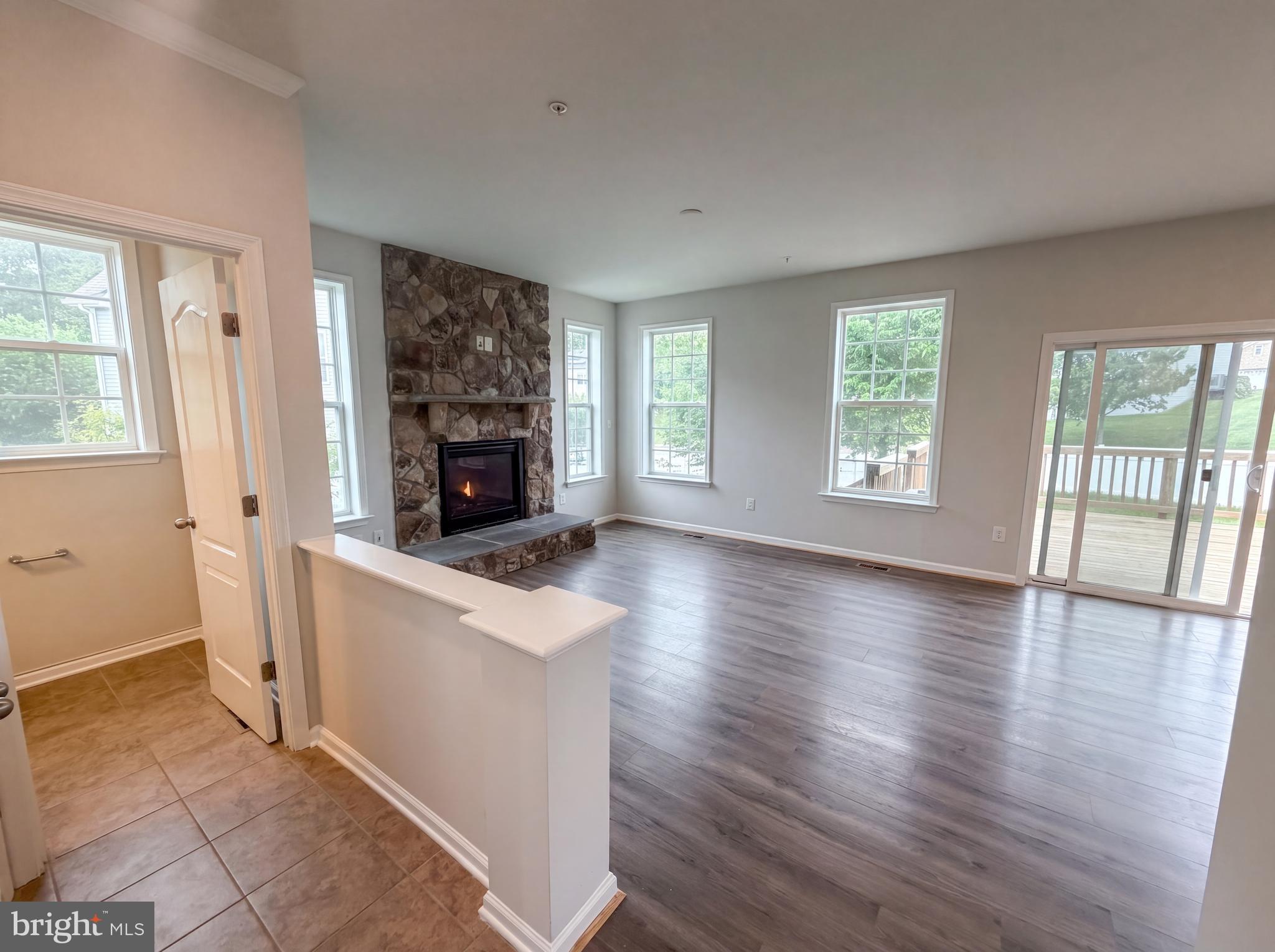 STONEGATE ESTATES - Residential