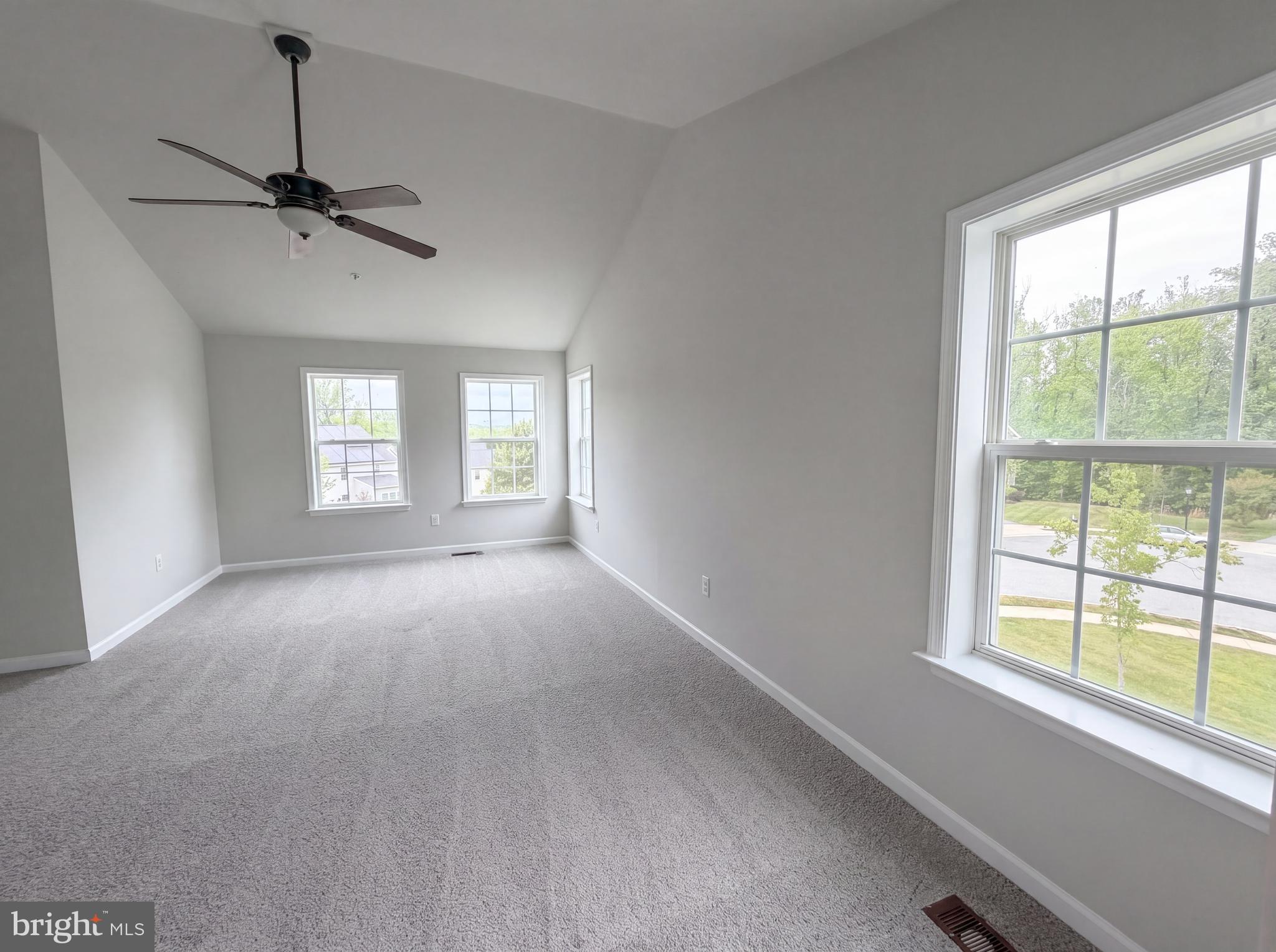 STONEGATE ESTATES - Residential