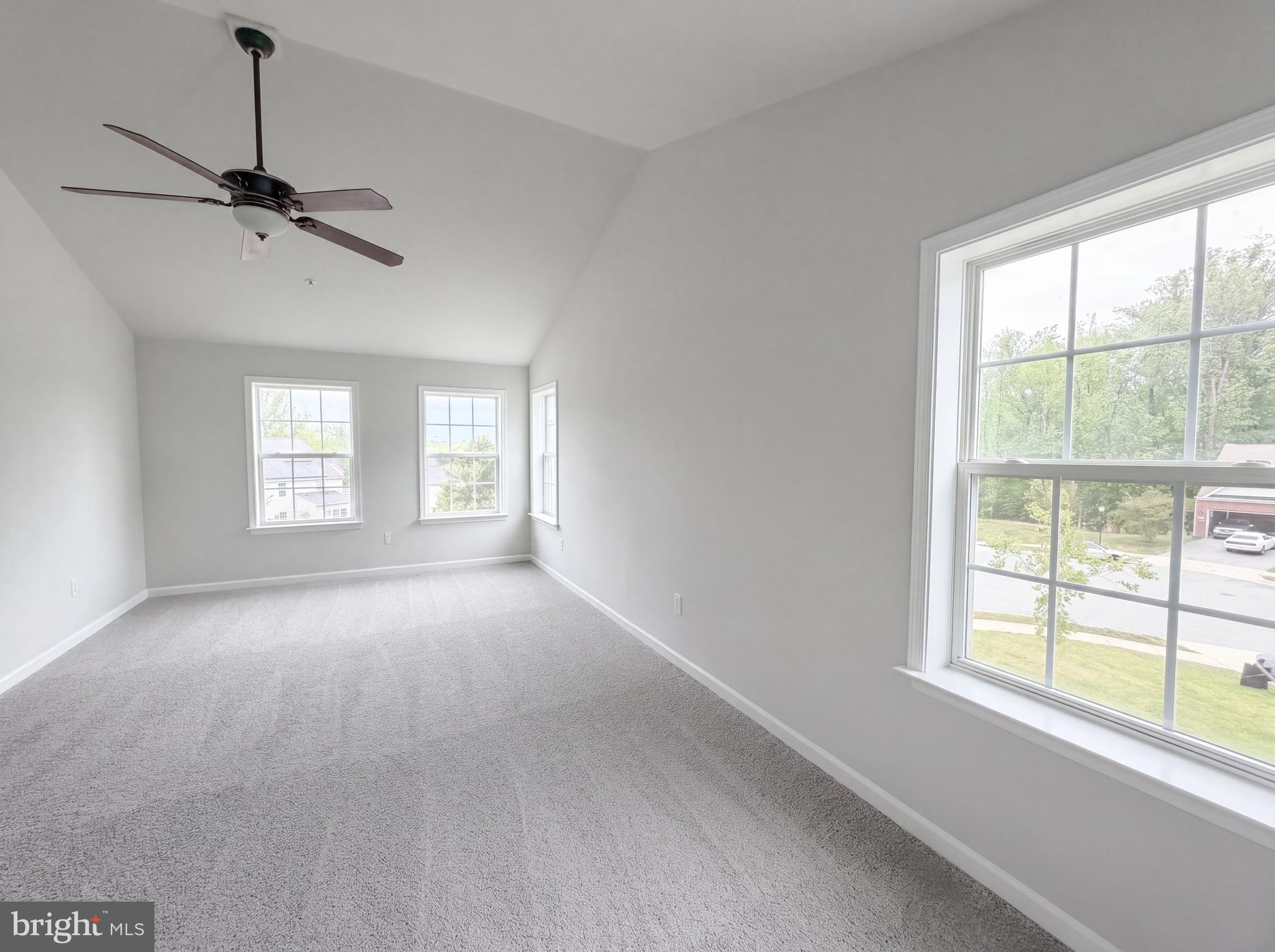 STONEGATE ESTATES - Residential