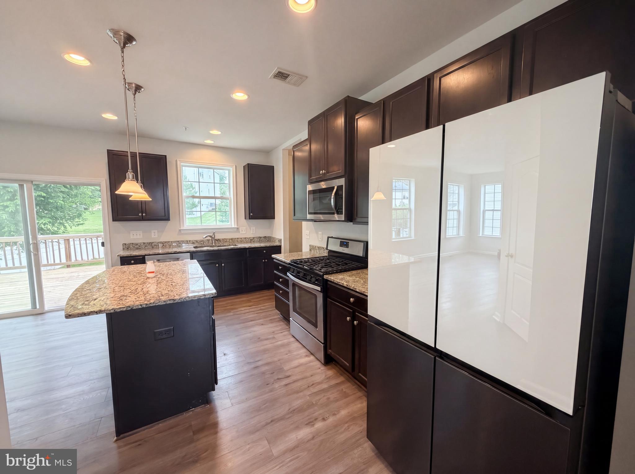 STONEGATE ESTATES - Residential