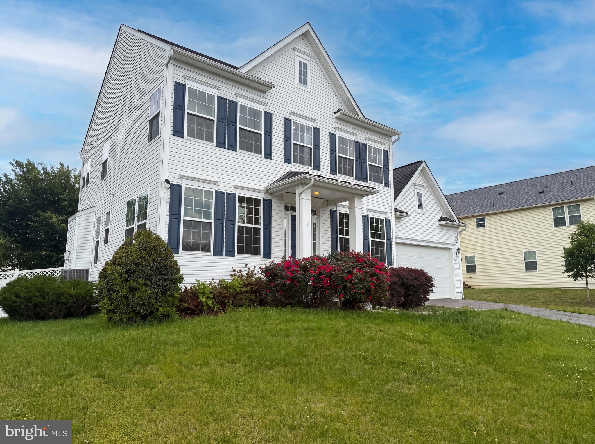 STONEGATE ESTATES - Residential
