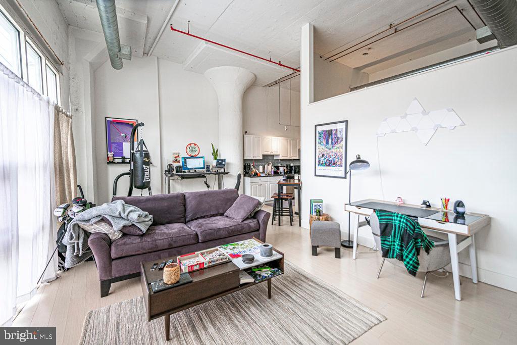 *Available 10/1*
*New Tenants receive a $500 MOVING ALLOWANCE for move-ins by 9/15!*
Huge 1 bedroom, 1 bathroom apartment in the heart of Northern Liberties. Located at 5th and Brown, this large loft style apartment features enormous industrial windows, central air/heat, stainless steel appliances including dishwasher, microwave, refrigerator and electric stove/oven. All tenants have access to the shared roof deck with a panoramic view of the city, as well as a bike room and loading dock. Each floor has coin-operated laundry.
Lease Terms: Generally, 1st month, and 1 month security deposit due at, or prior to, lease signing. Other terms may be required by Landlord such as last month’s rent upfront. $65 application fee per applicant. electricity, gas (if applicable), cable/internet and $10/mo technology fee. Water is a flat monthly fee of $50. $25 service fee plus cost of the air filter will be charged quarterly for routine air filter replacement. Landlord Requirements: Applicants to make 3x the monthly rent in verifiable gross income, credit history to be considered, no evictions within the past 5 years, and must have a verifiable rental history with on-time rental payments. Exceptions to this criteria may exist under the law and will be considered. Cosigners will be considered.
*Parking Available for $150/mo + $35 One Time Nonrefundable Fee for Tags/Fobs
*Pets permitted with owner approval $500 non-refundable pet fee
*Pictures are of a similar unit, finishes may slightly vary.