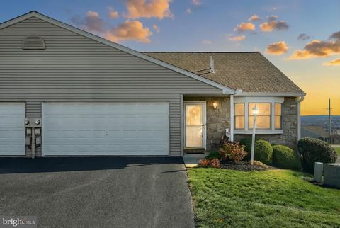Photo of 2407 Pin Oak Drive #33, YORK, PA 17406 (MLS # PAYK2094338)