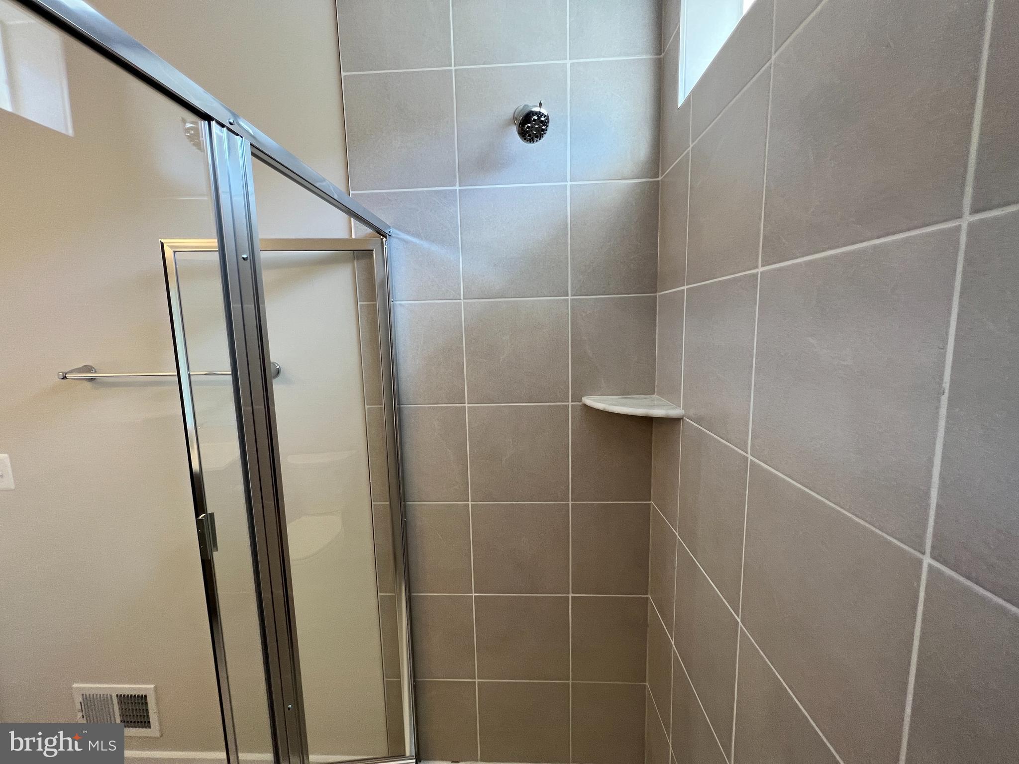 HIGHLANDER PARK - Residential Lease