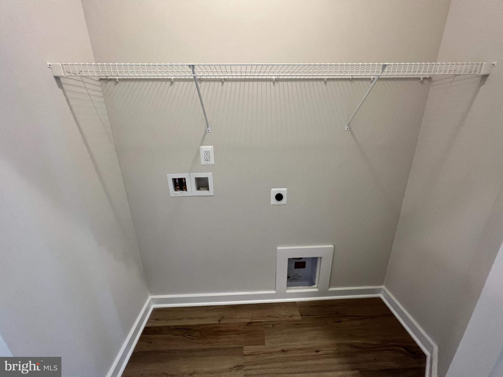 HIGHLANDER PARK - Residential Lease