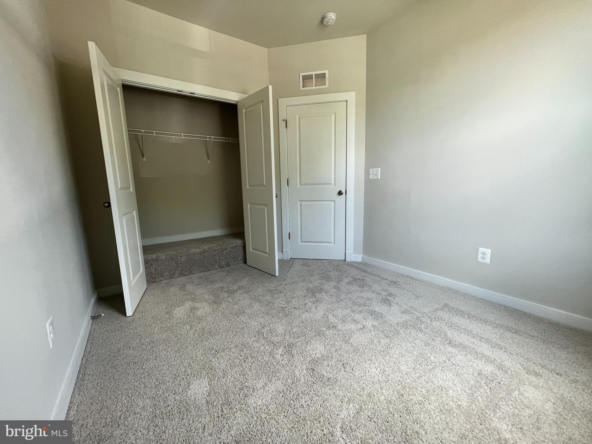 HIGHLANDER PARK - Residential Lease