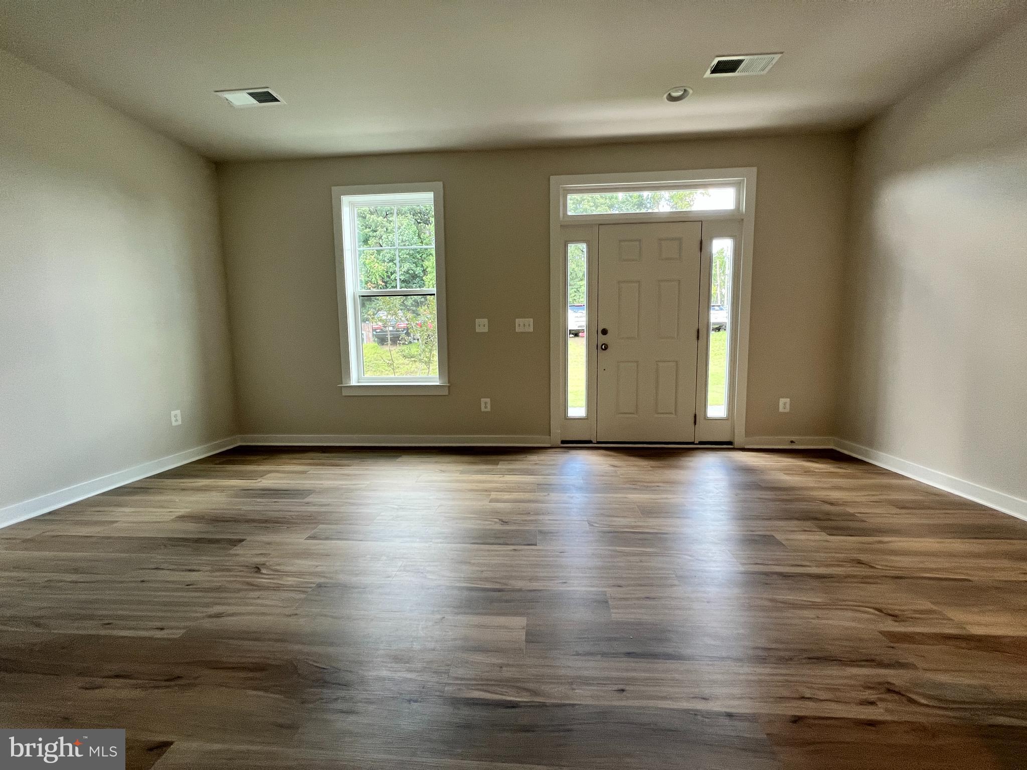 HIGHLANDER PARK - Residential Lease