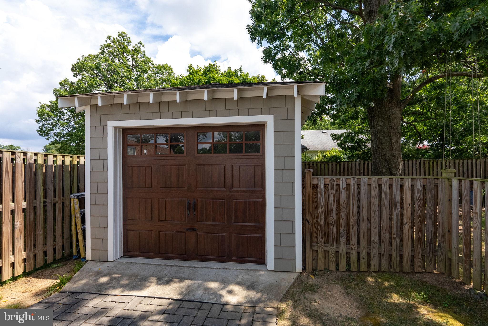 JEFFERSON PARK - Residential