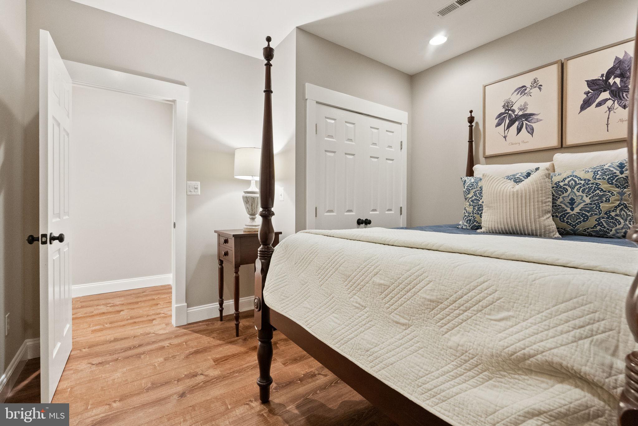 JEFFERSON PARK - Residential