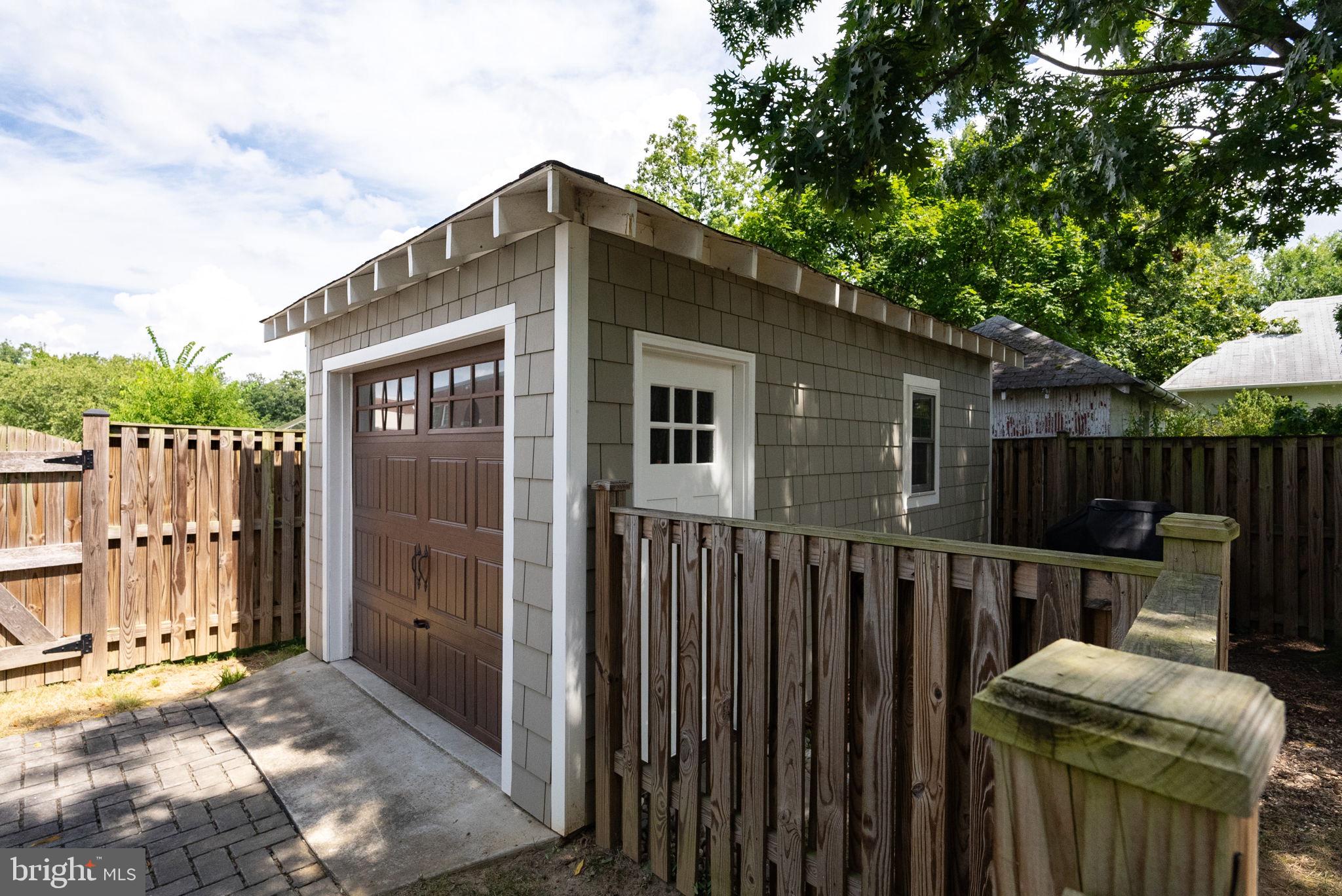 JEFFERSON PARK - Residential