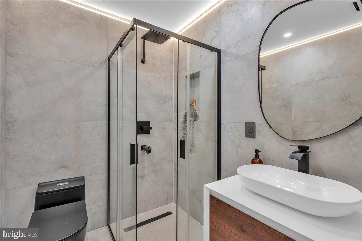 HAWTHORNE - Residential