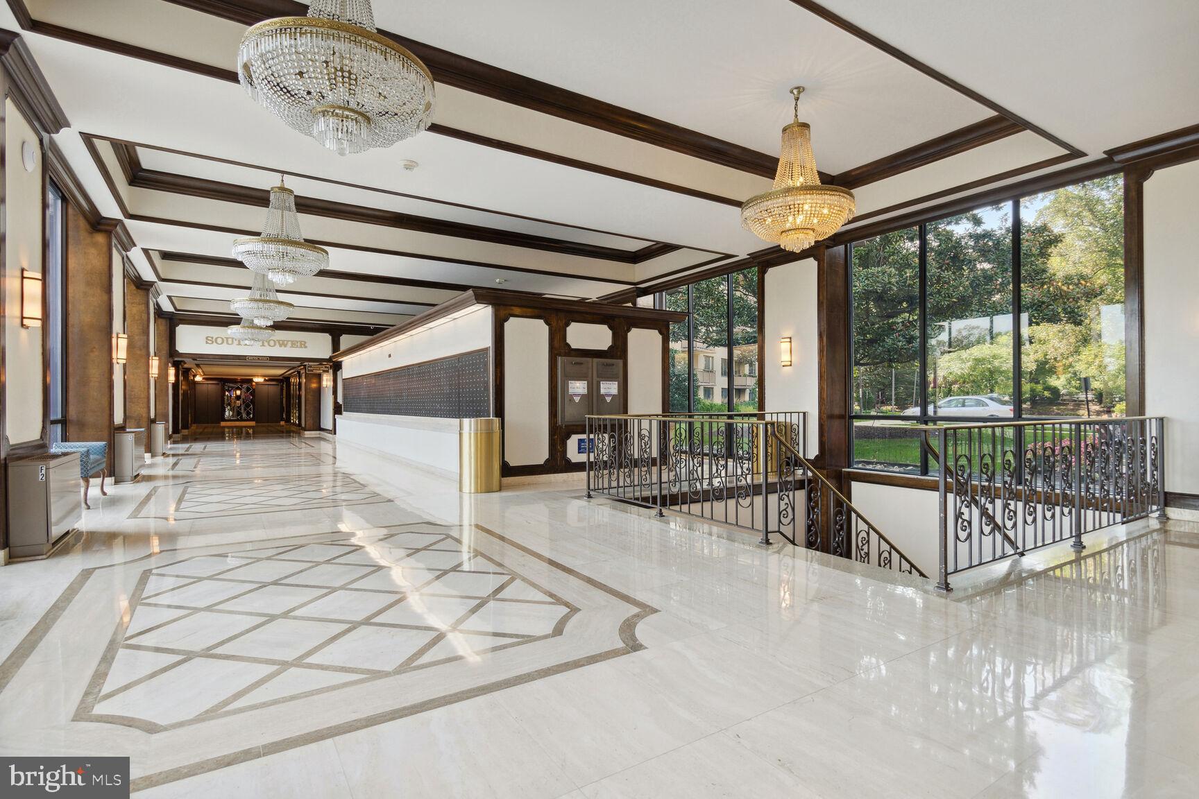 PROMENADE TOWERS - Residential