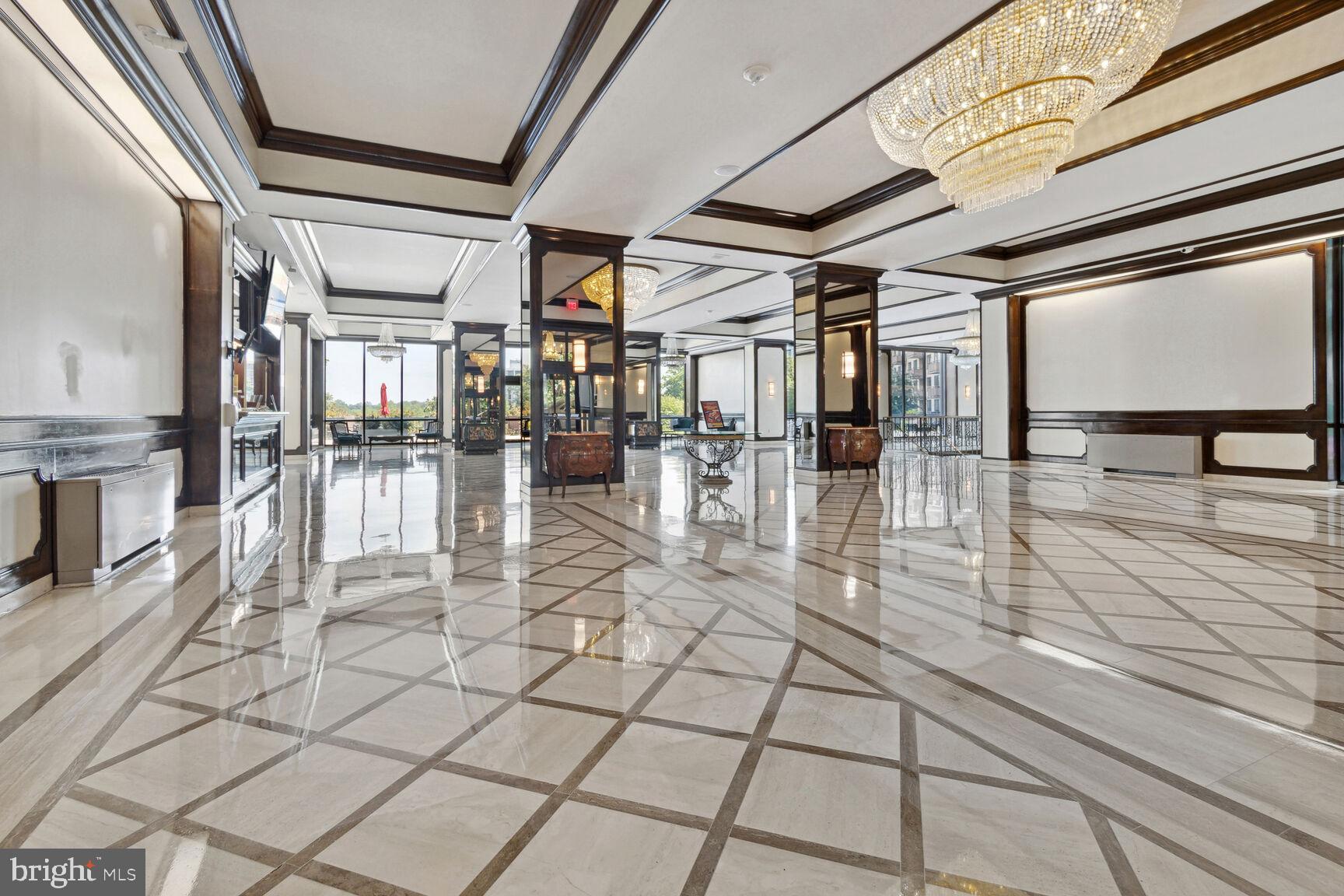 PROMENADE TOWERS - Residential