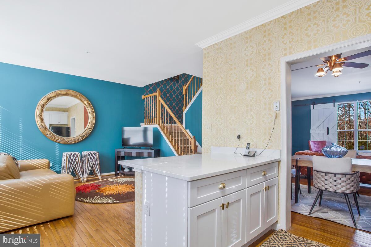 NORTHRIDGE - Residential