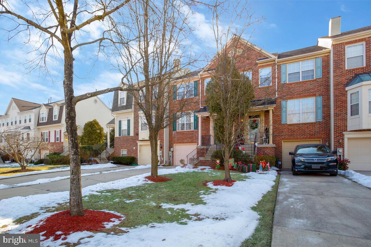 NORTHRIDGE - Residential