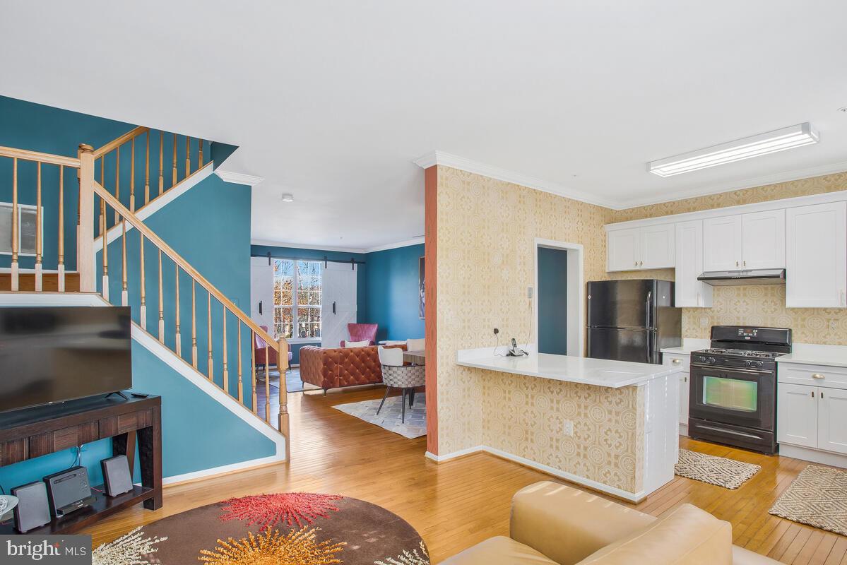 NORTHRIDGE - Residential