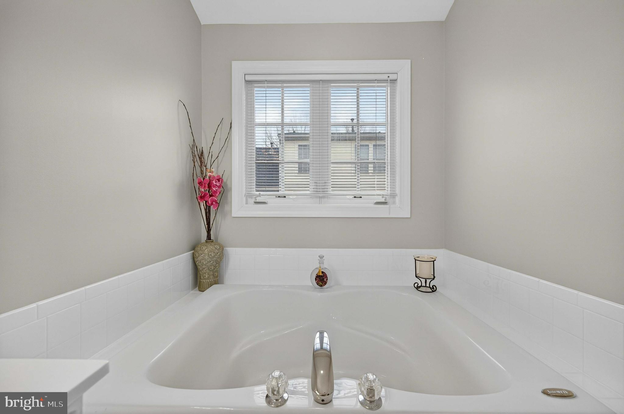 SUMMERS GROVE - Residential