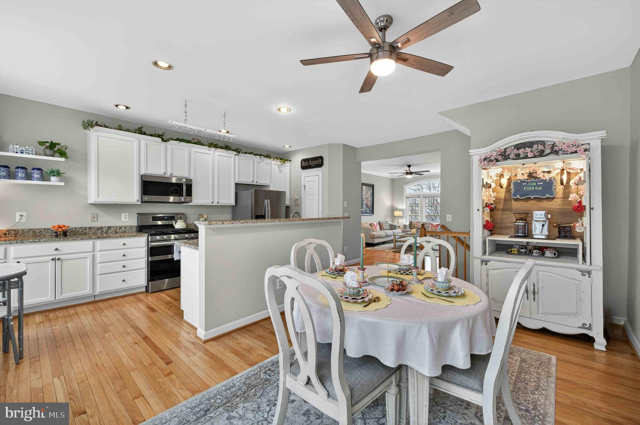 SUMMERS GROVE - Residential