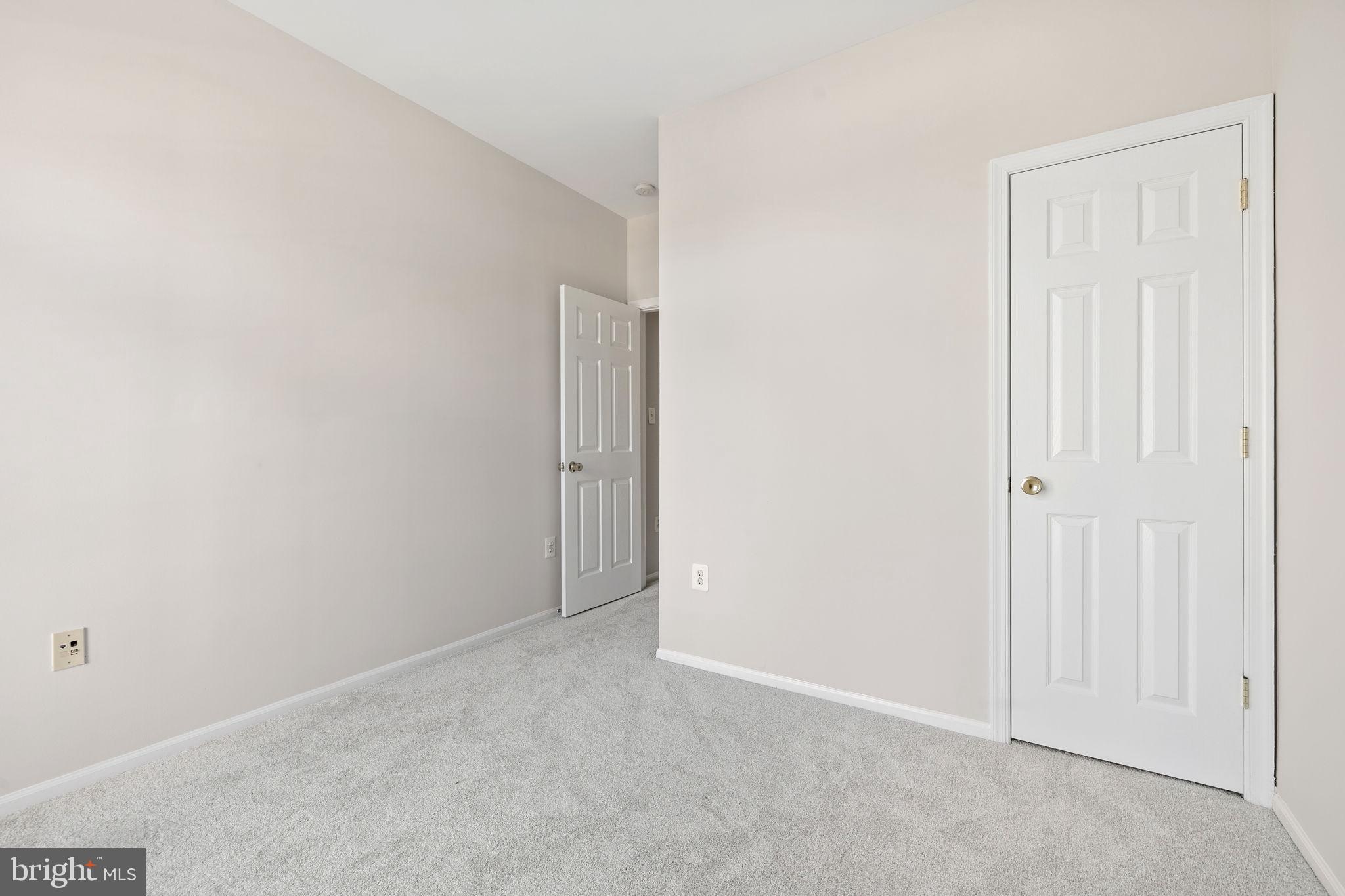 THE TOWNES CONDOMINIUM - Residential