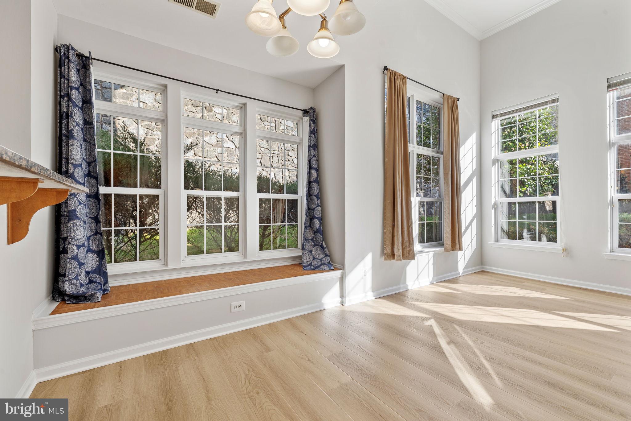 THE TOWNES CONDOMINIUM - Residential