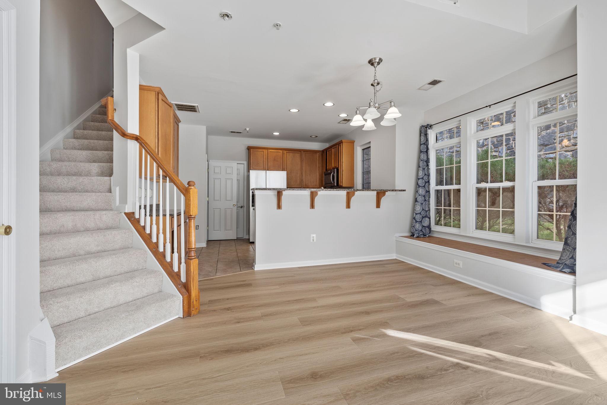 THE TOWNES CONDOMINIUM - Residential