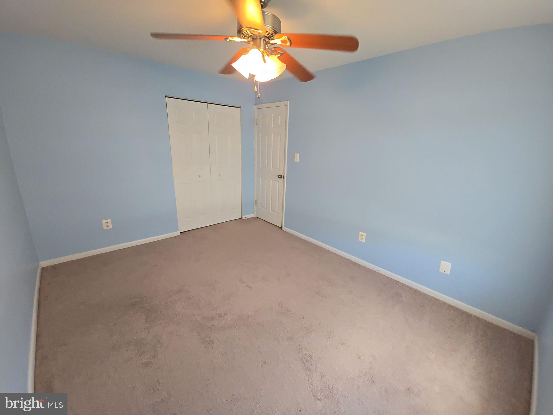 REFLECTION LAKE - Residential Lease