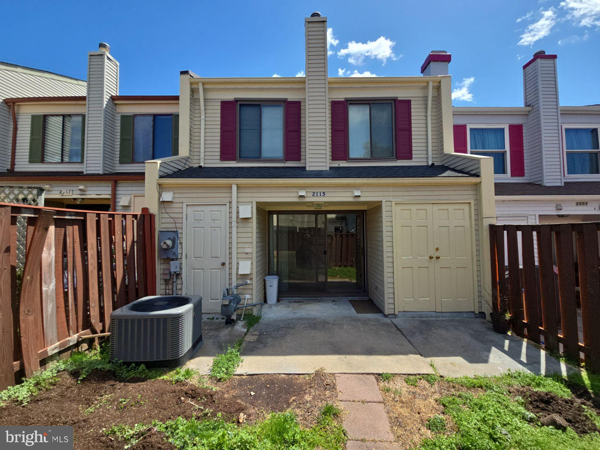 REFLECTION LAKE - Residential Lease