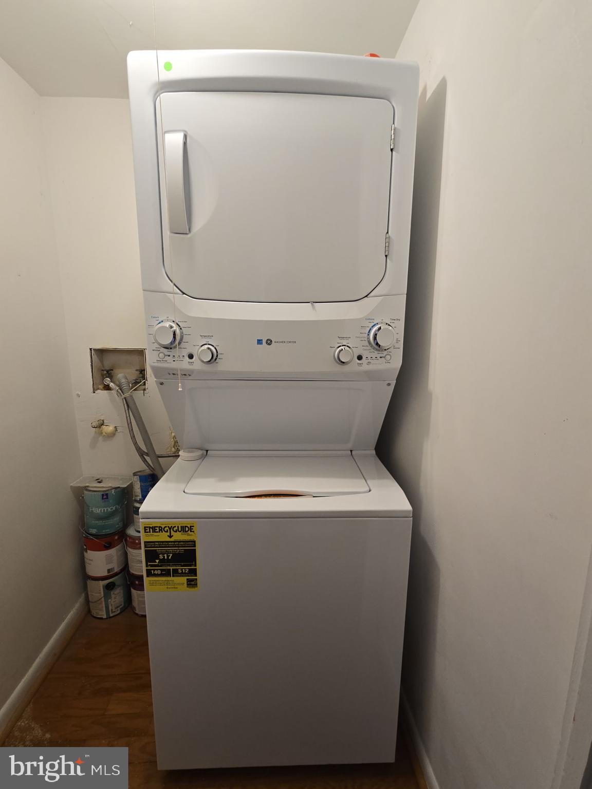 REFLECTION LAKE - Residential Lease