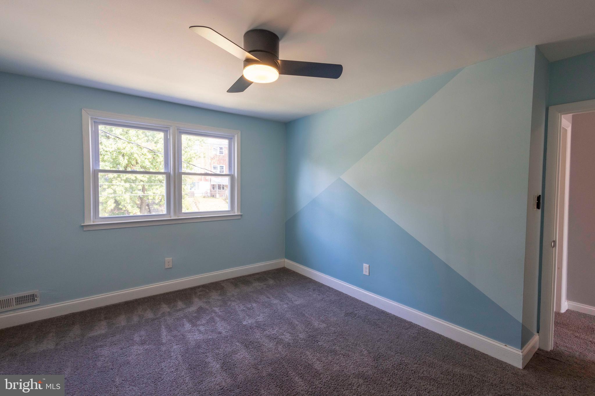 GLEN OAKS - Residential Lease