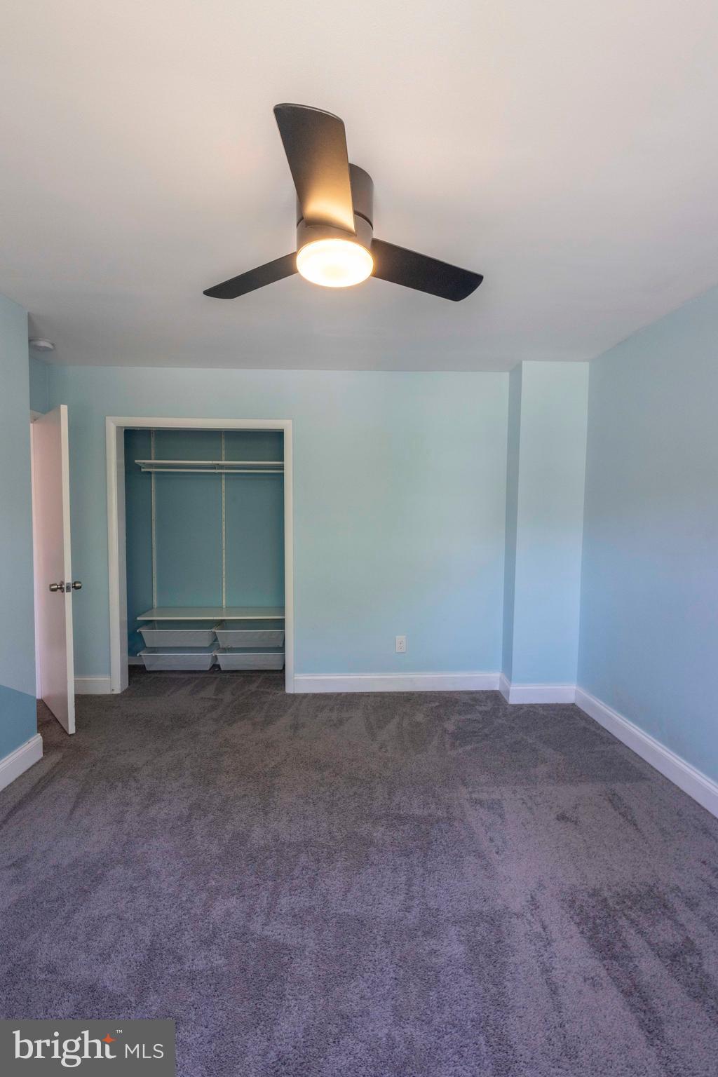 GLEN OAKS - Residential Lease